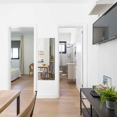 Mahostly Comillas Se أرّاثيفي